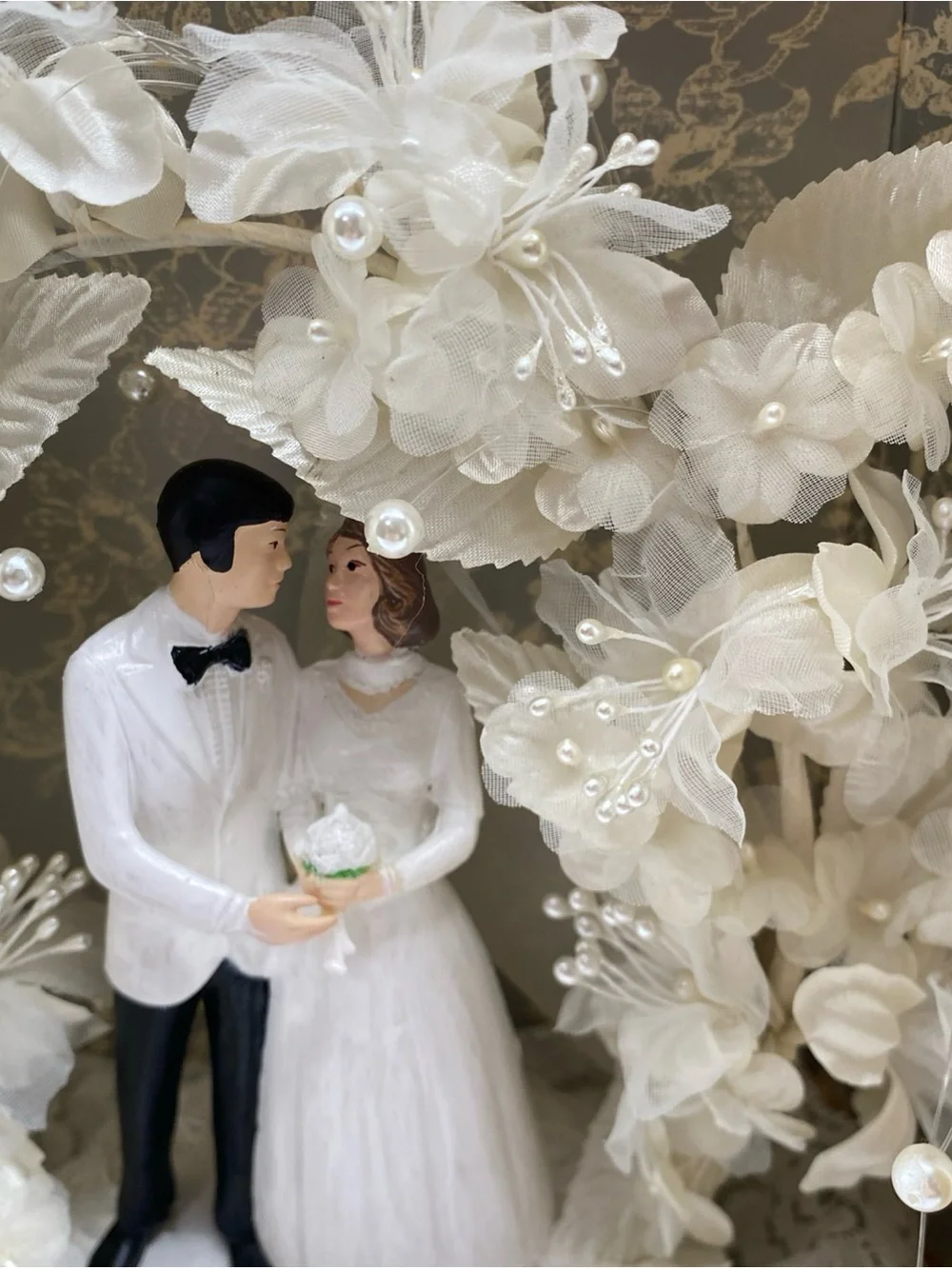 Vintage Wilton White and Black Bride & Groom Wedding Cake Topper
